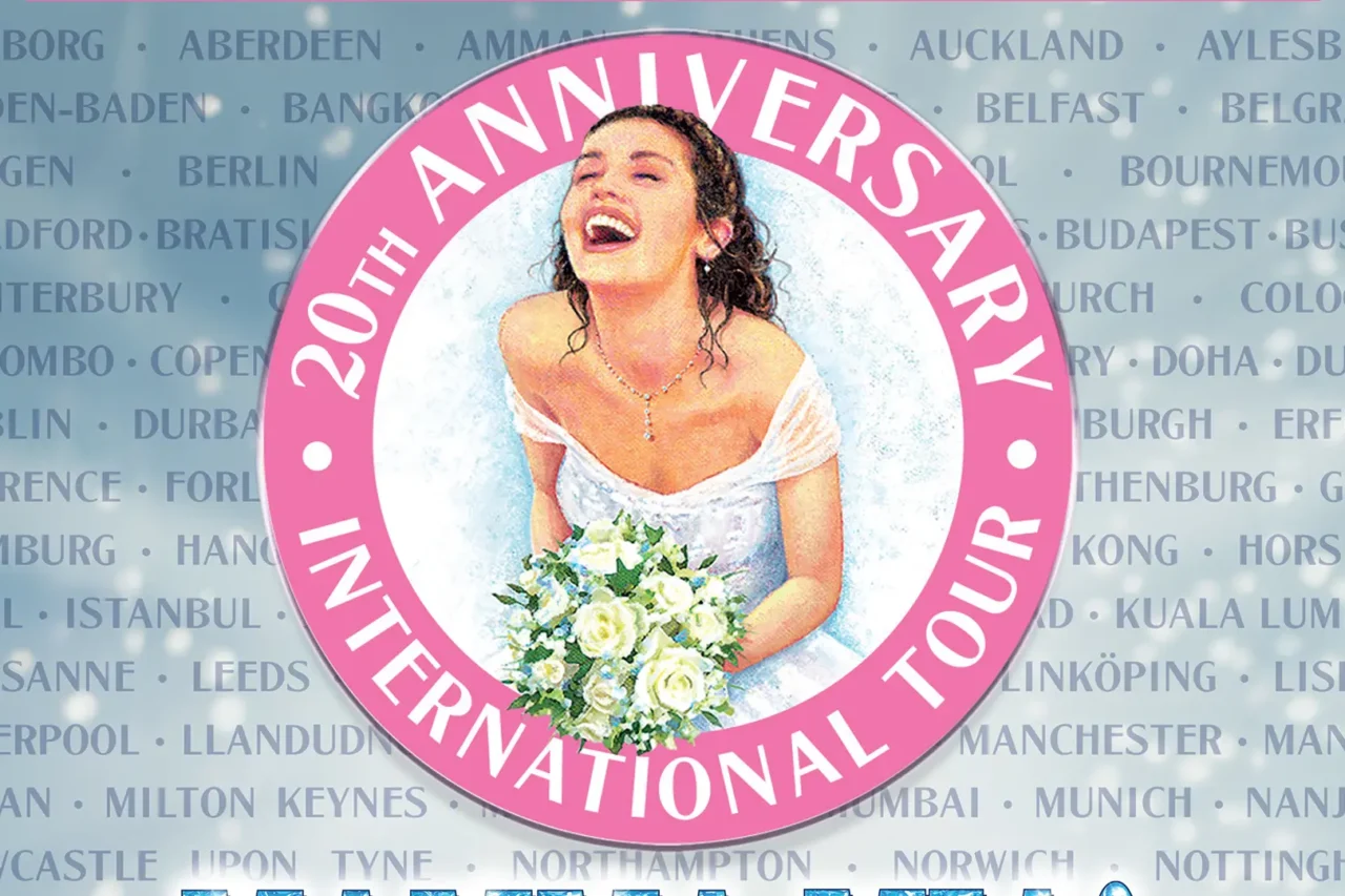 MAMMA MIA! 20th International Tour roundel