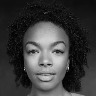 Harriet Samuels as Ali, MAMMA MIA! 2024-25 London Cast