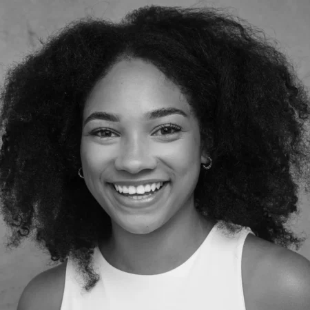 Eve Parsons as Lisa, MAMMA MIA! 2025 International Tour Cast