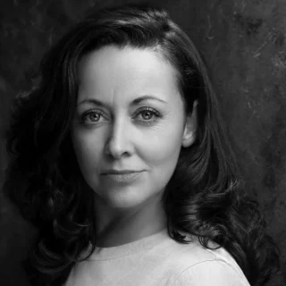 Sarah Earnshaw as Tanya, MAMMA MIA! 2025 International Tour Cast