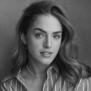 Sarah McFarlane, Ensemble, MAMMA MIA! 2025 International Tour Cast