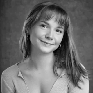 Ellie Gilbert-Grey as Sophie Sheridan - London Cast 2026/27