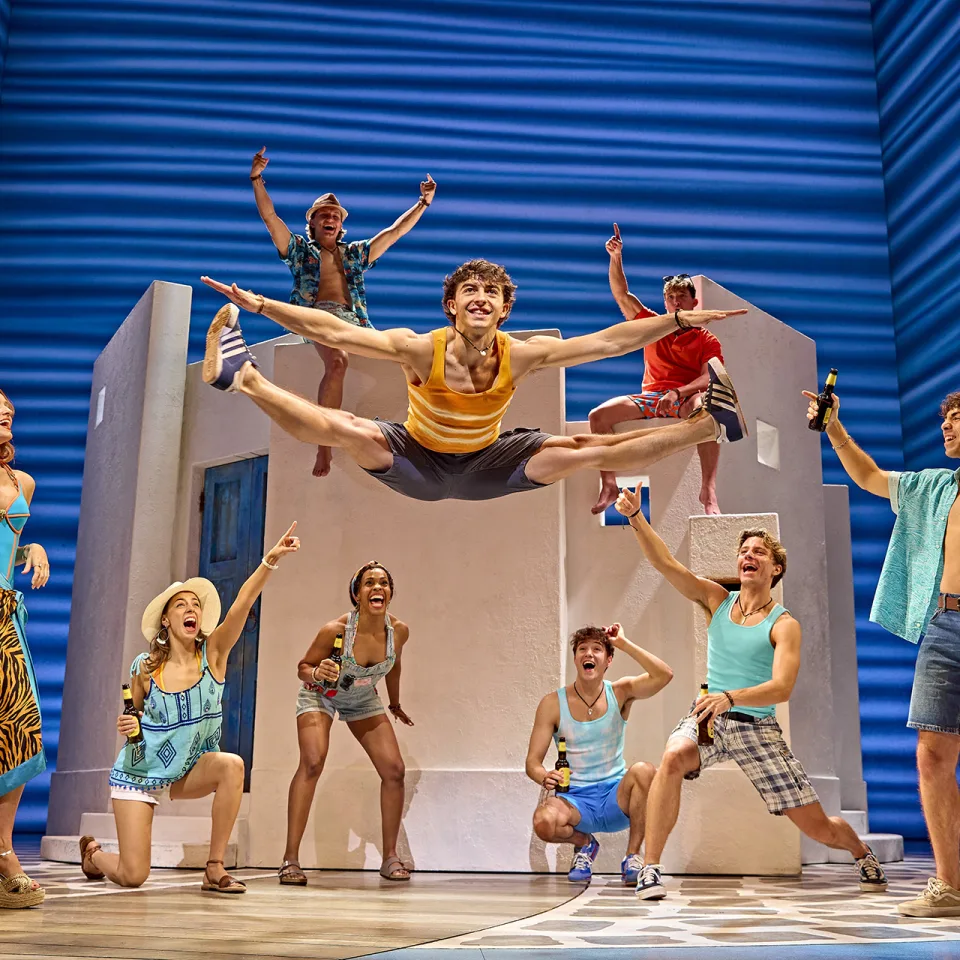 MAMMA MIA! London 2026 - 2027 cast thumbnail. Photography by Brinkhoff/Mögenburg