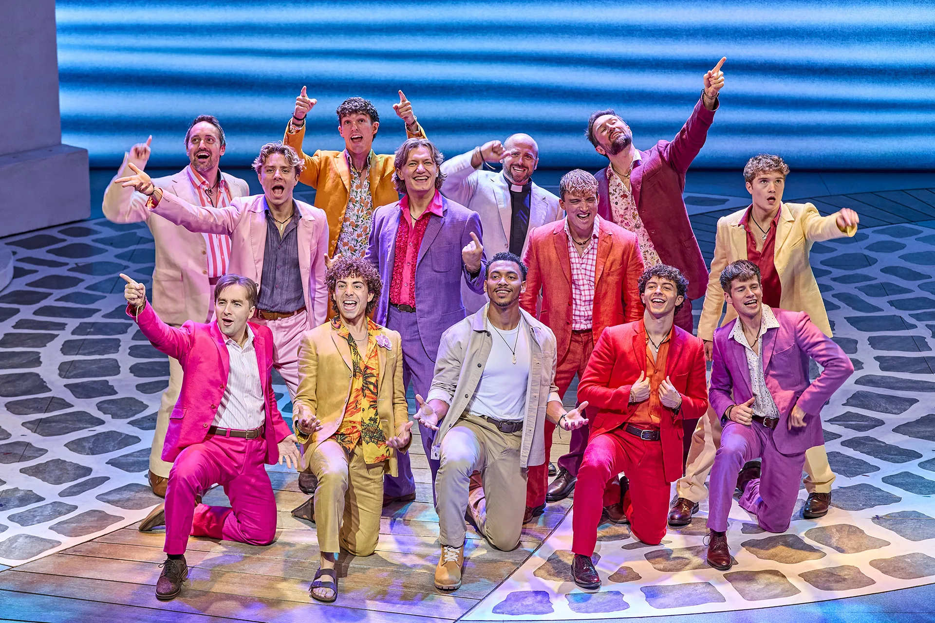 MAMMA MIA! London 2026 - 2027 cast. Photography by Brinkhoff/Mögenburg